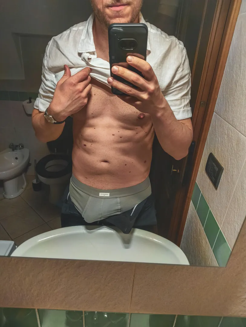 This sexy teacher needs a new pet [32]