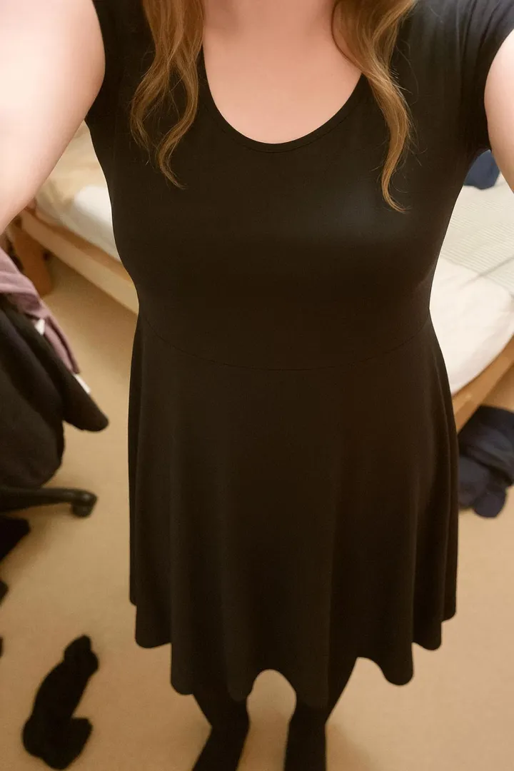 UK Sissy seeking Dom/Daddy to train and feminise her Kik:LucieMae95