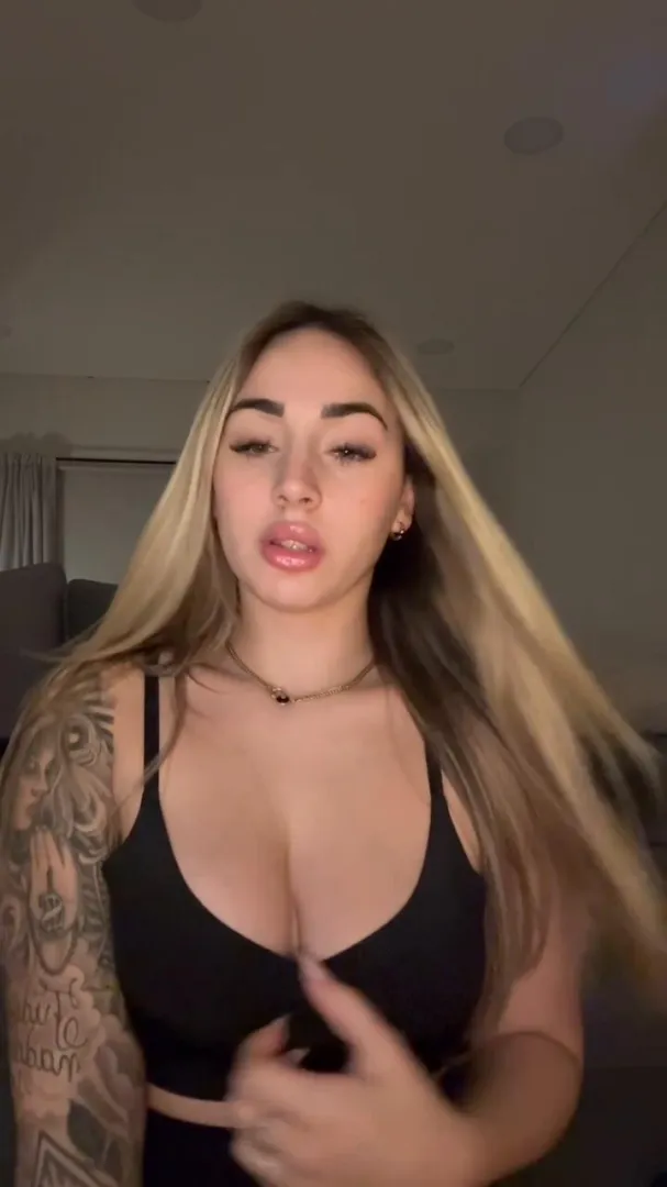 22f honestly just looking for some quick fun, no strings attached