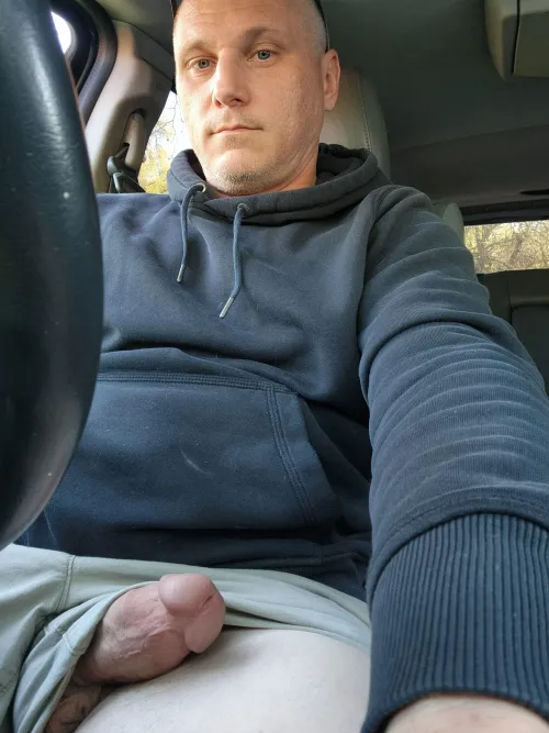 41M <Sacramento> Hey neighbor, need a ride?