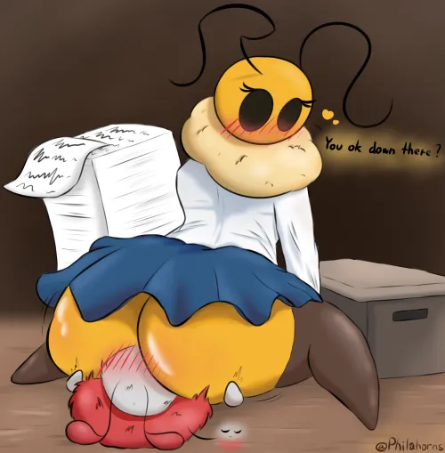 Examining her beehind (Philahorns (me))