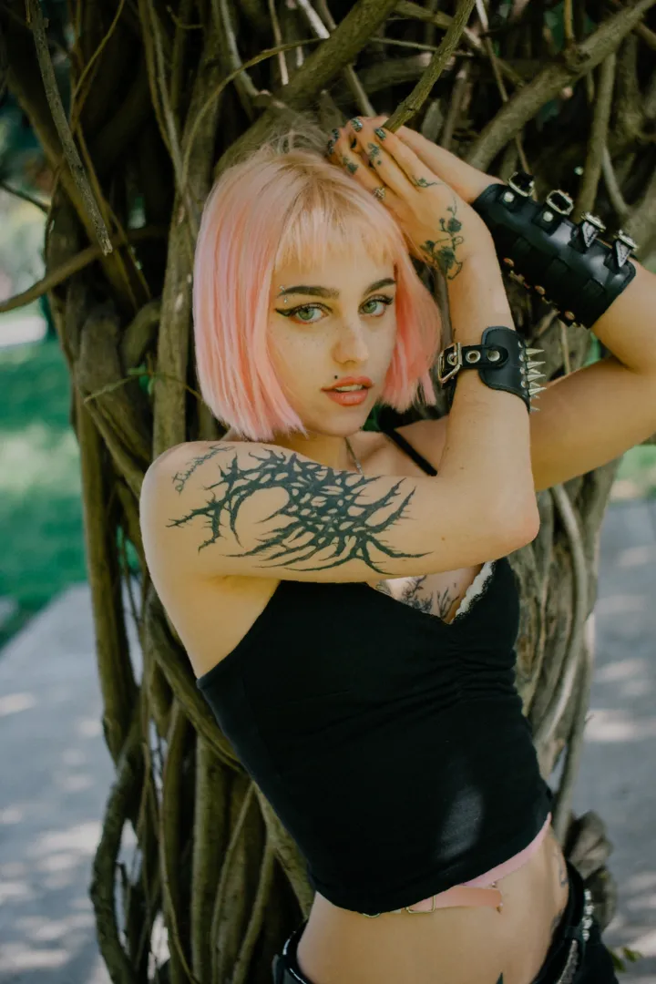 F188 Can’t travel across the city, keep it local send on lnssta: .elenaiviel'.