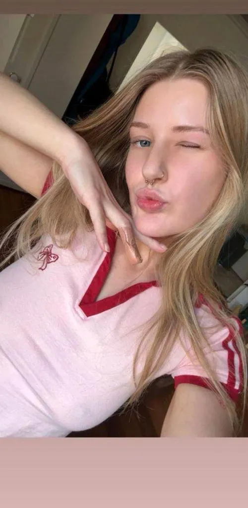 feeling cute might not delete ever