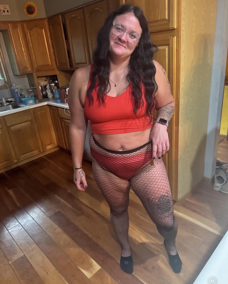 Getting ready for some extra cock tonight!!! 