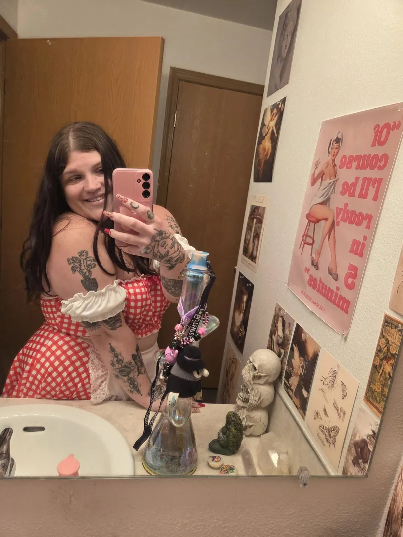 Good afternoon naughty tokers