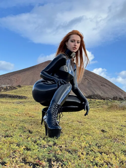 Latex and nature is always a great combo