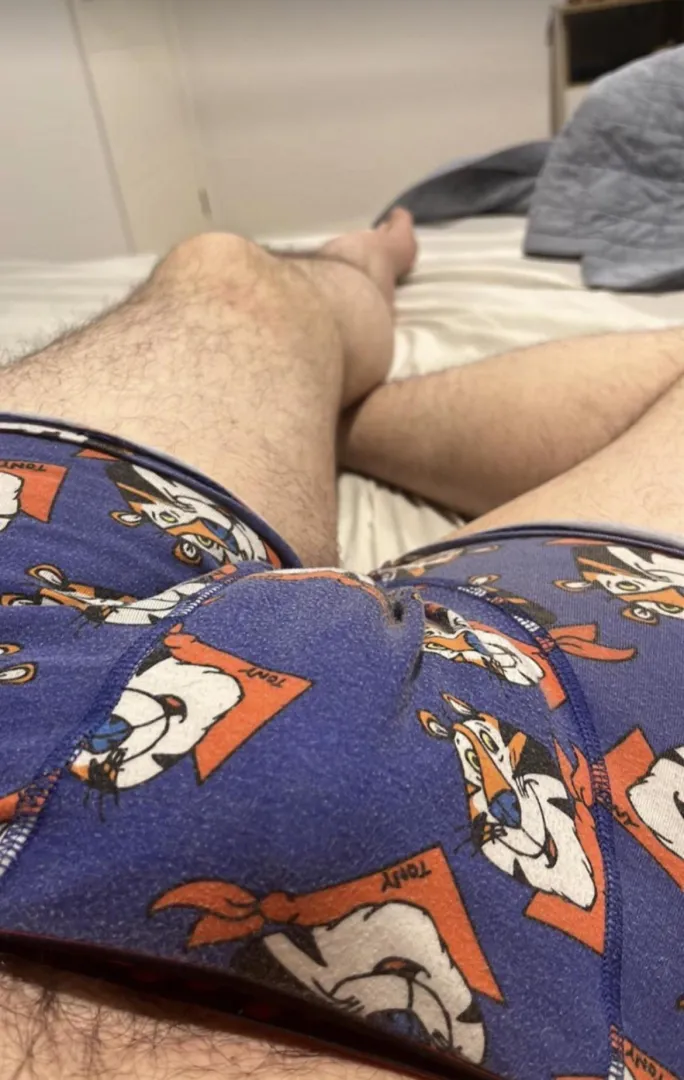 Need someone to help frost these flakes