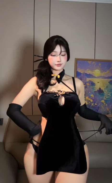 Not just a snack but a whole thick Asian buffet