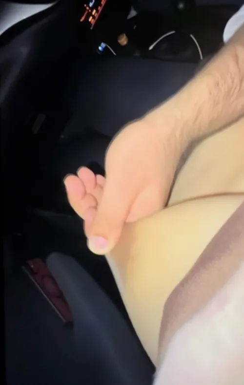 Pinching her nipples and playing while driving on highway is different level fun
