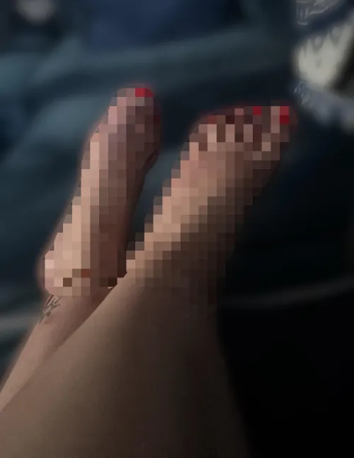 Pssst… this one was taken for my girl sub but she got it fully uncensored because she’s a good girl and deserves it 