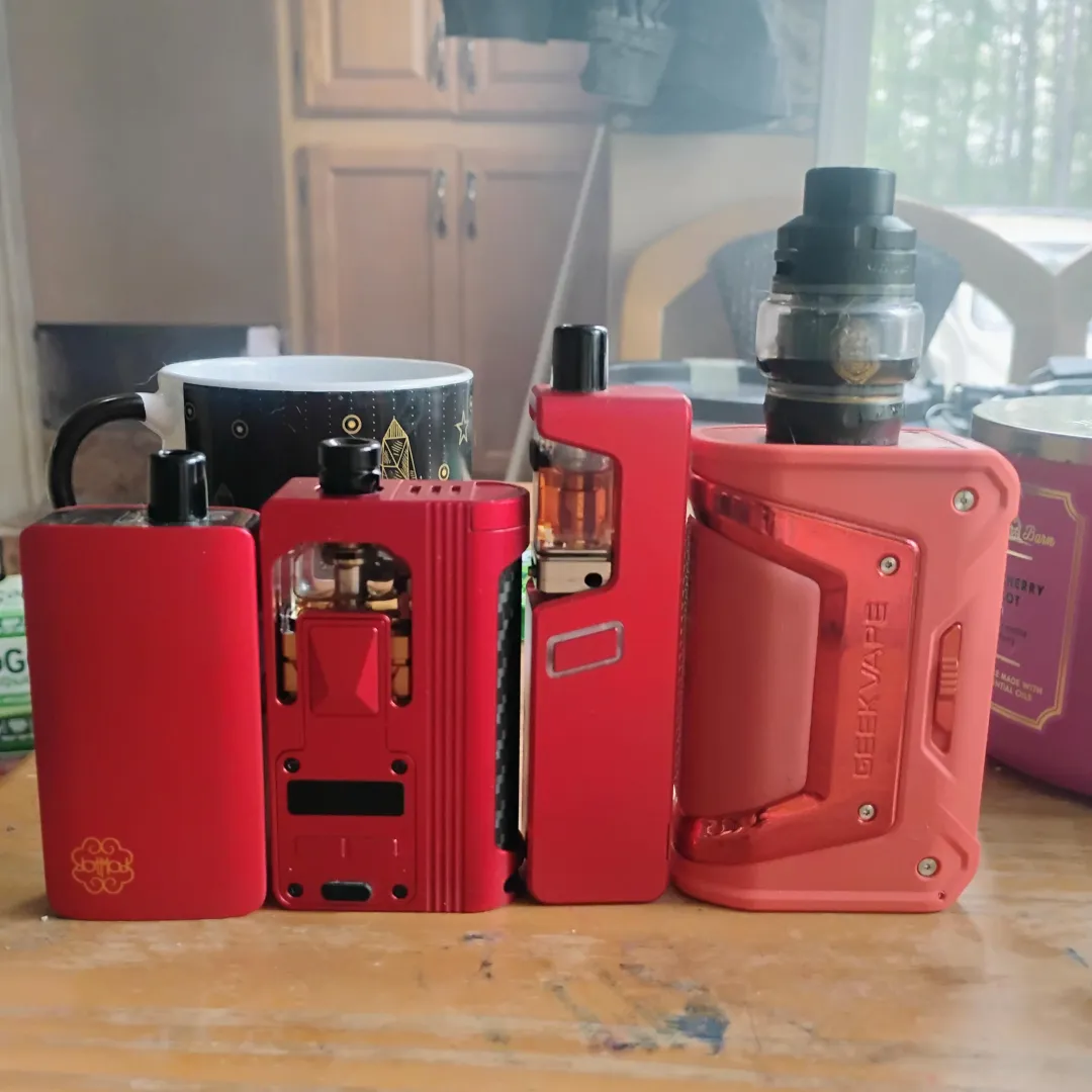 Red table check