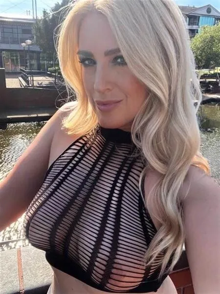 Watch me on cam and say hi