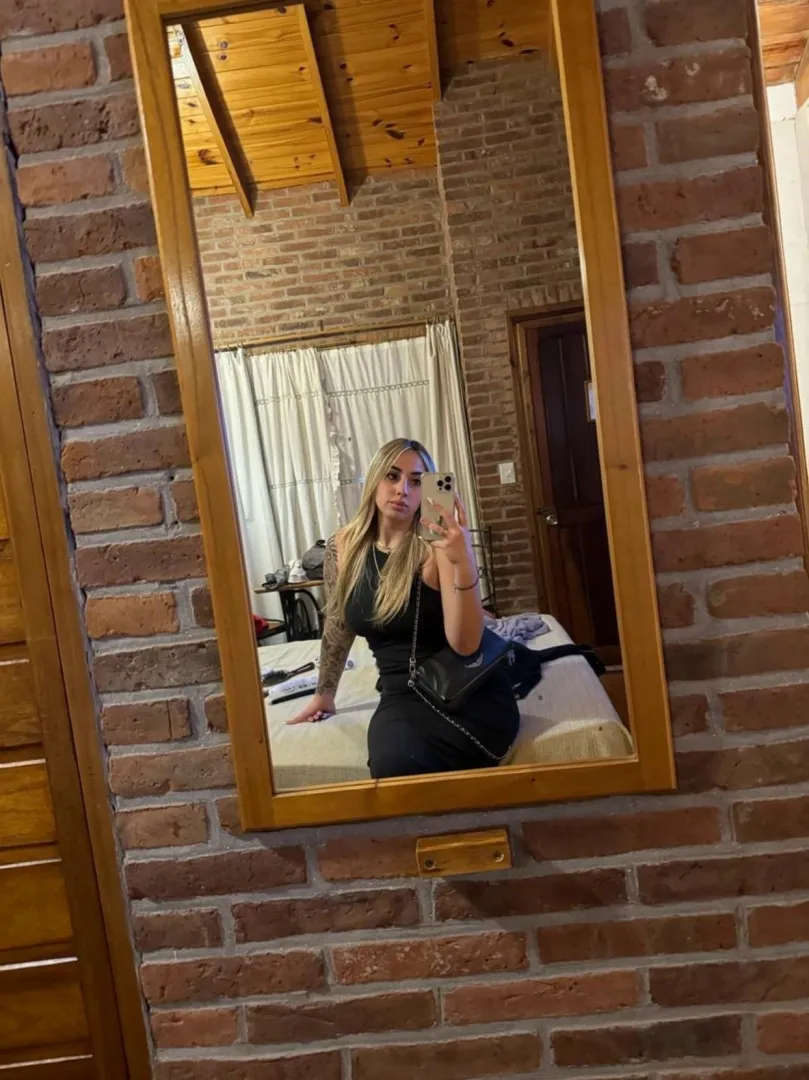 22 f4m feeling adventurous tonight