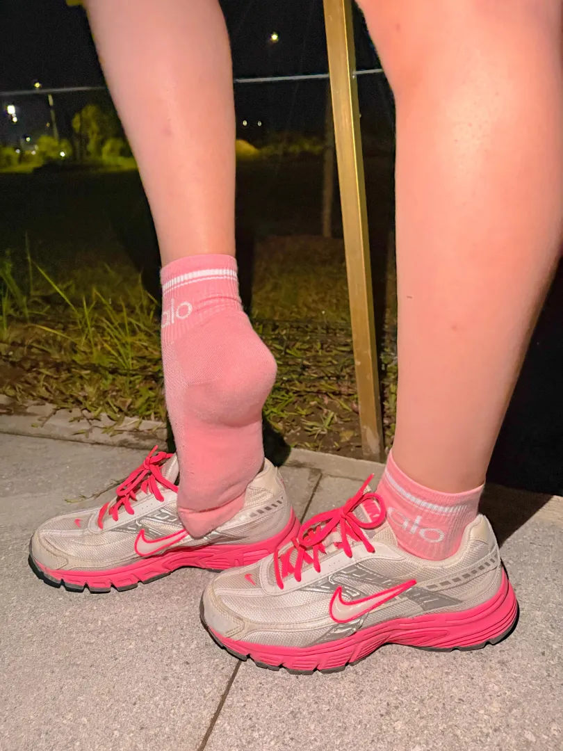 A lil tired after a jog trip