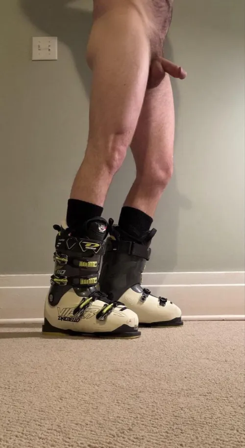 A new challenge: Show us your sporting/athletic footwear!