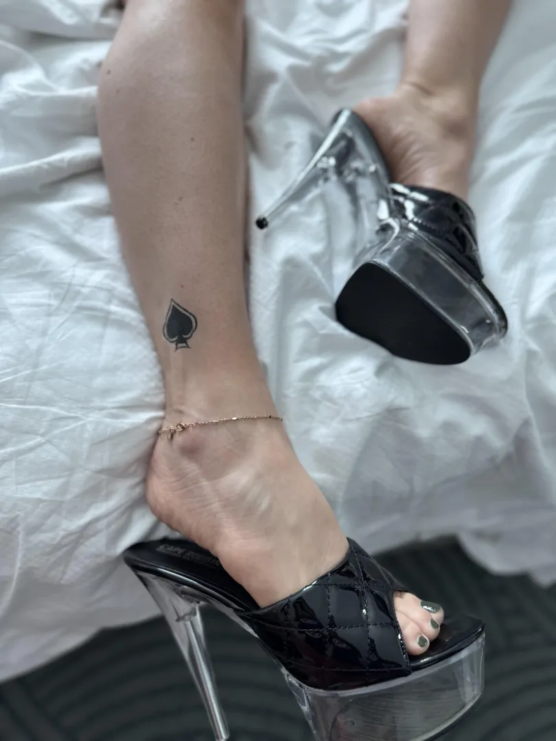 A story in three parts… anklet, tattoo, heels…