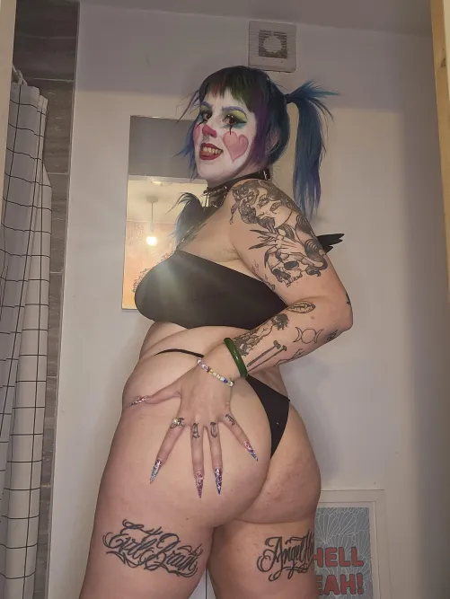 Am I allowed to bring all this cake to the big top? 