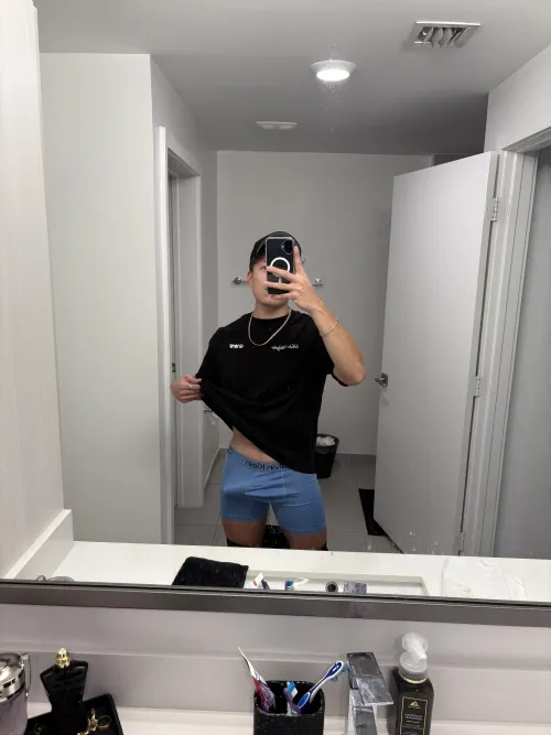 been so sick, haven't nutted in so long..