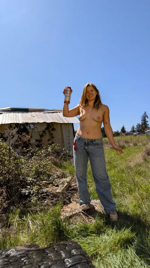 Country girls have more fun.