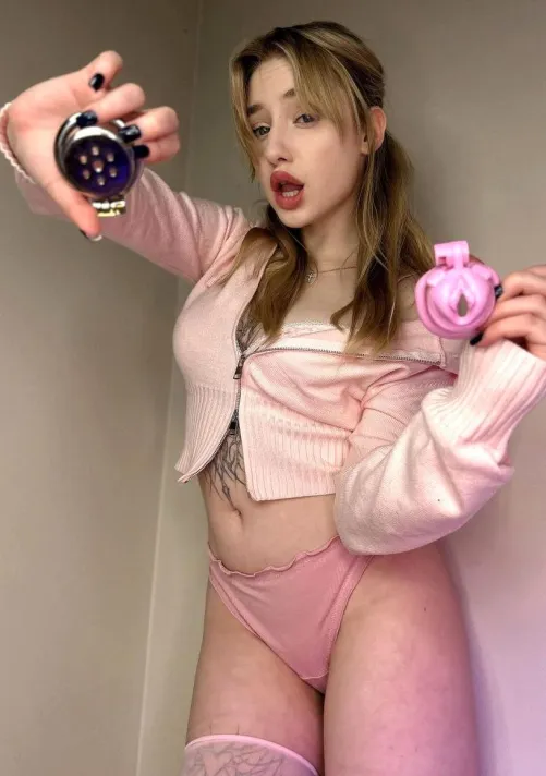 Do you think I could get you caged on our first date?