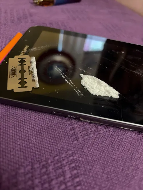 Hey yall! M27 and f30 looking to chat while skiing? Anyone down to vibe for a bit?