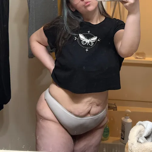 if I ask nicely can I PLEASE be your wife’s bi bestie??? 