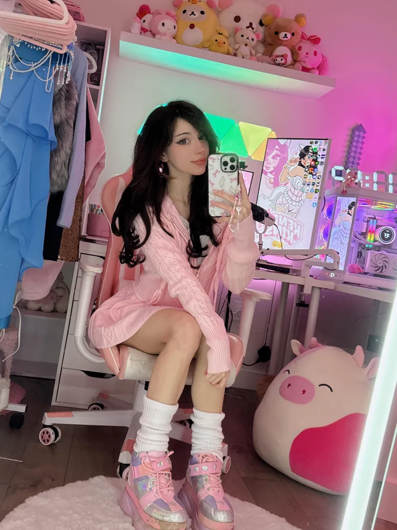 Pause your game and play with me instead