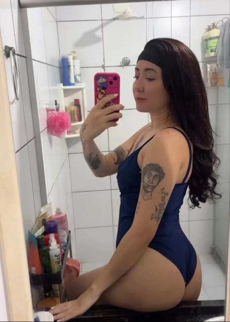 Será que a pia aguenta nós dois?