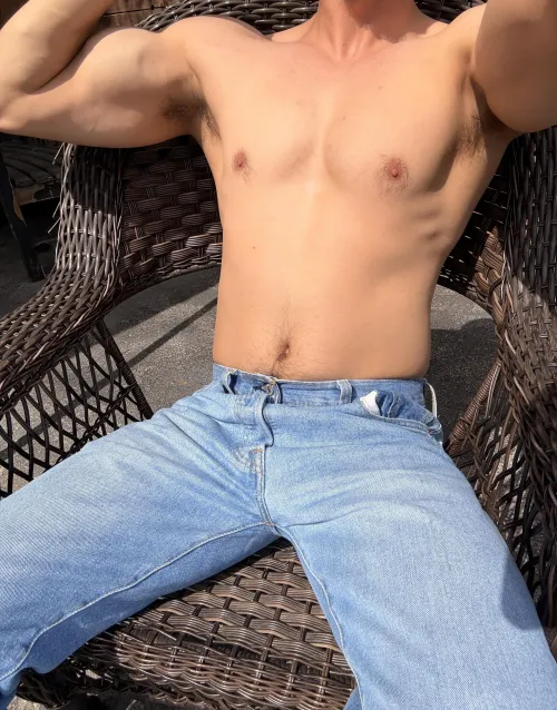 Sun is out and so are my biceps