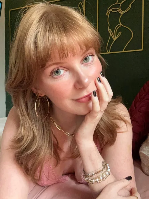 Tell me what you’re gonna do to me, daddy 