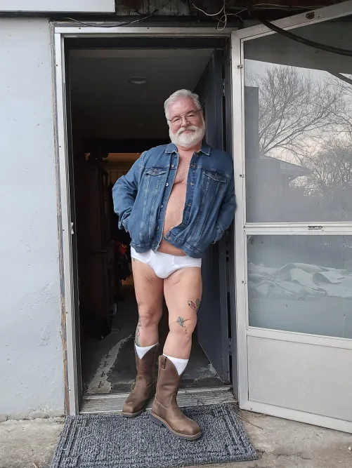 The Dad next door you deserve? (50s)