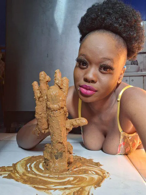 Would you like my dildo play with me 