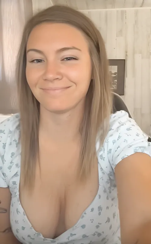 Am I boner worthy MILF?