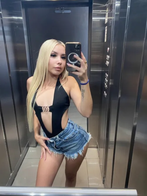 any free local dudes here in STL?