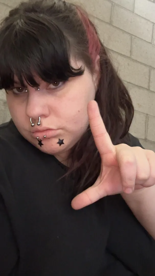 april fools dummy, you really thought i was gonna message you before tribute?