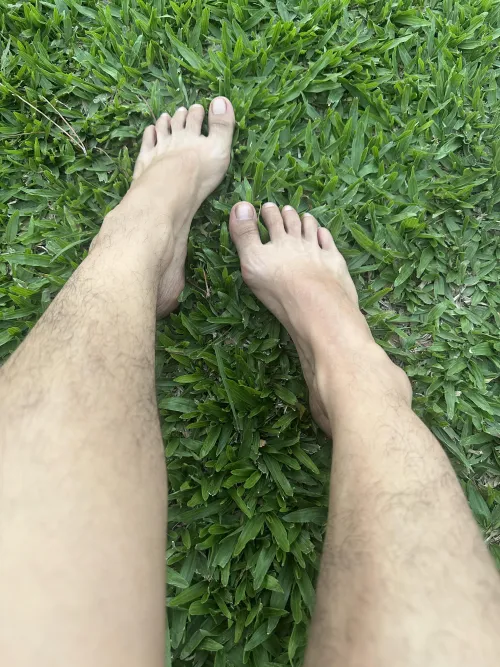 beautiful day, i could live barefoot all my life