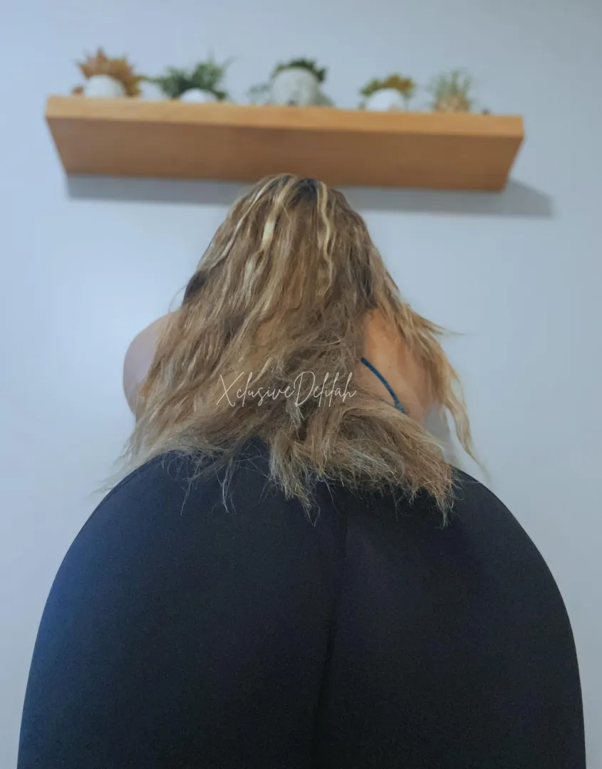 Come lose your money at The Simping Booth. You know how this ends.