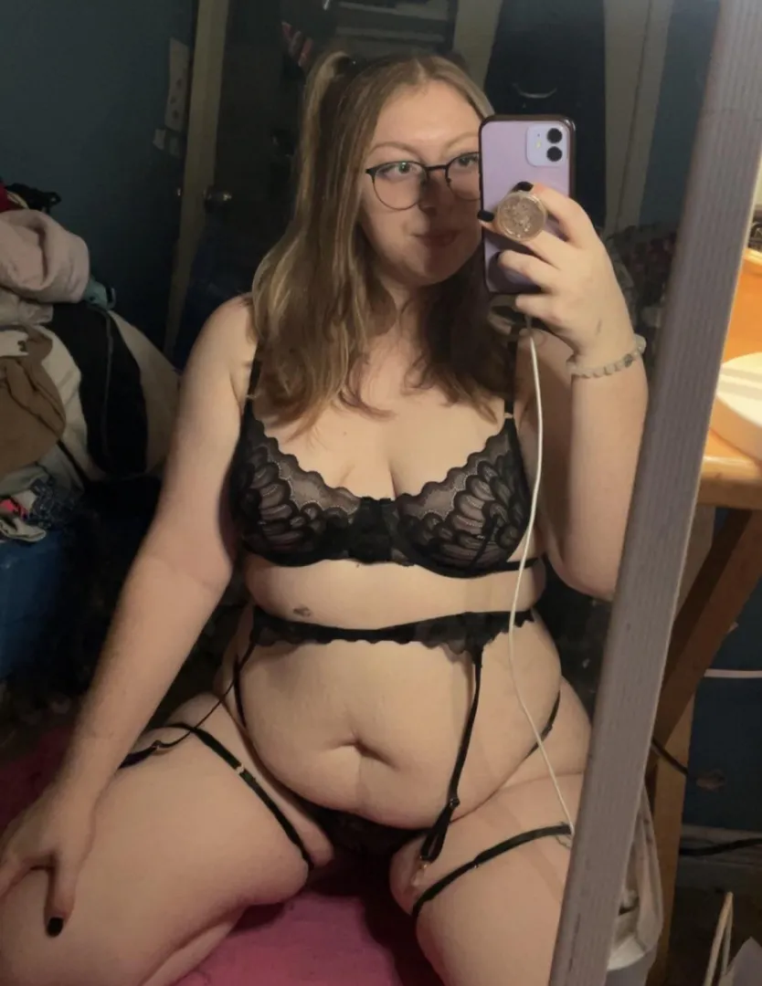 do chubby tummies turn you on? 