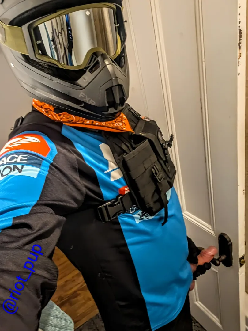 Do these motocross pants make my cock look thick?