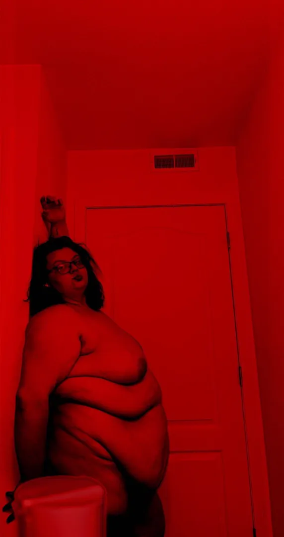 do you like my big belly? 