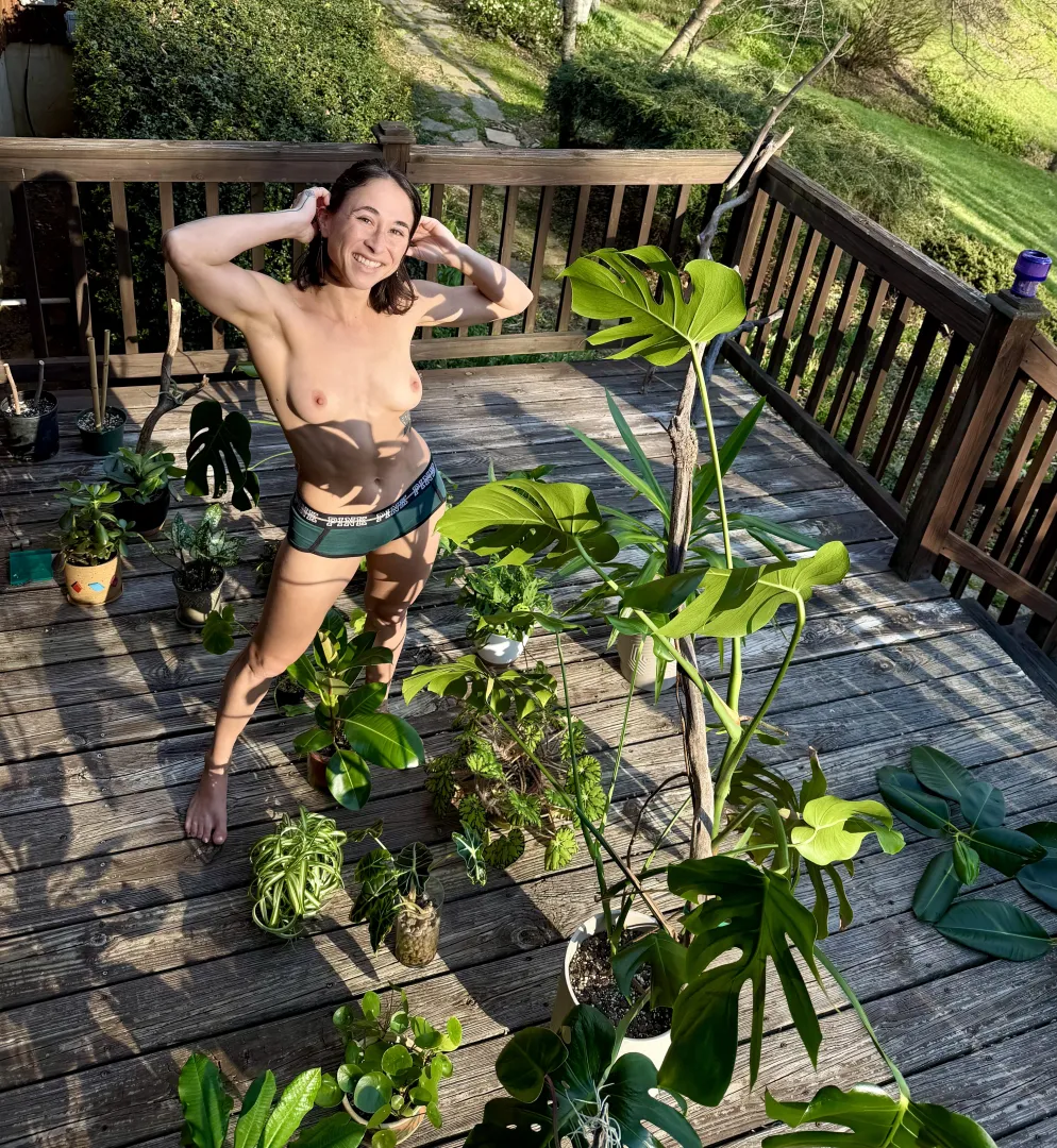 Doing my monthly pest check and a few repots!