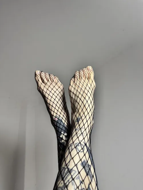 Fishnets and tatts