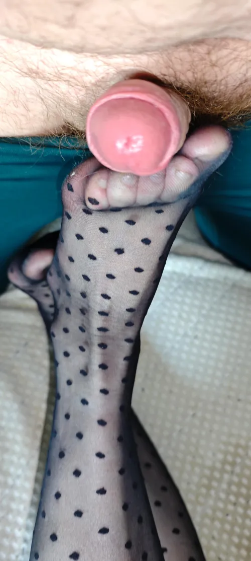 Hubby loves my nylon feet
