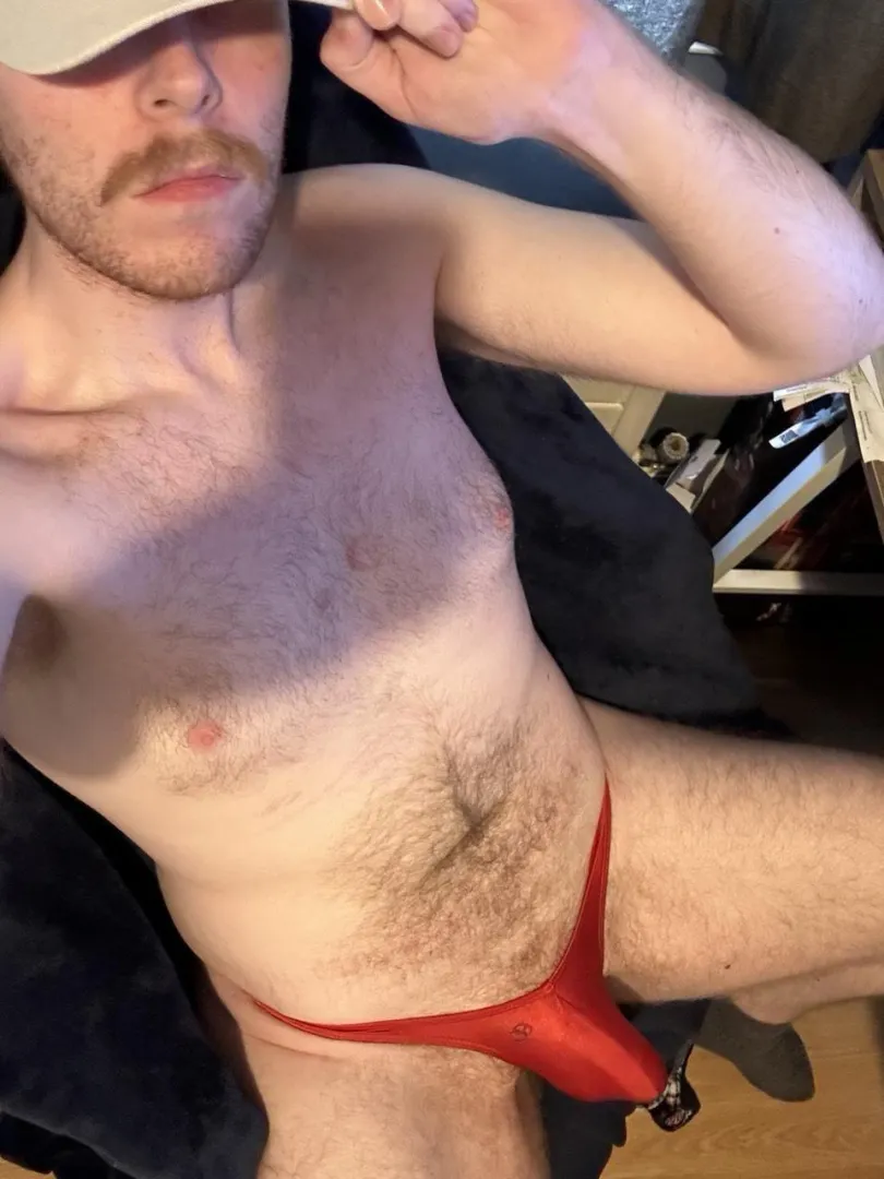 Imagine how good my thong smells