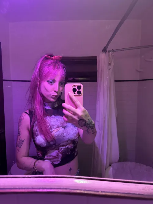 Let me be your virtual girl, we are going to make a mess together