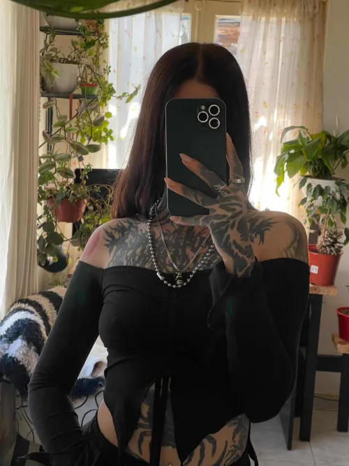 Manipulating boys and using them as I please has always been very easy for me, look at me, I'm the one who ruins your psyche ‍