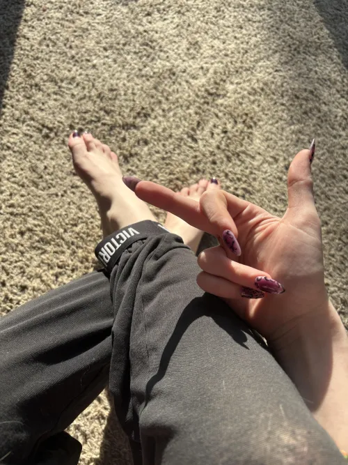 now, thank me for the pleasure of seeing my middle finger!