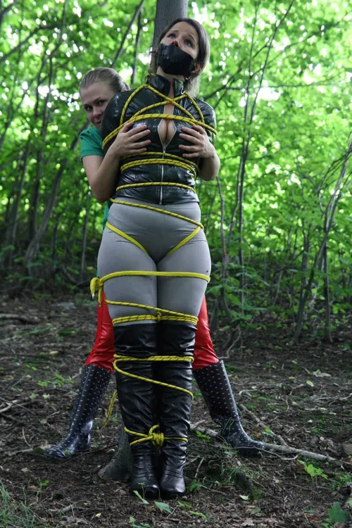 Pathfinder Sally captures stout Den Mother Carter