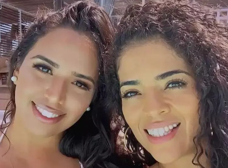 Sexy mom and daughter