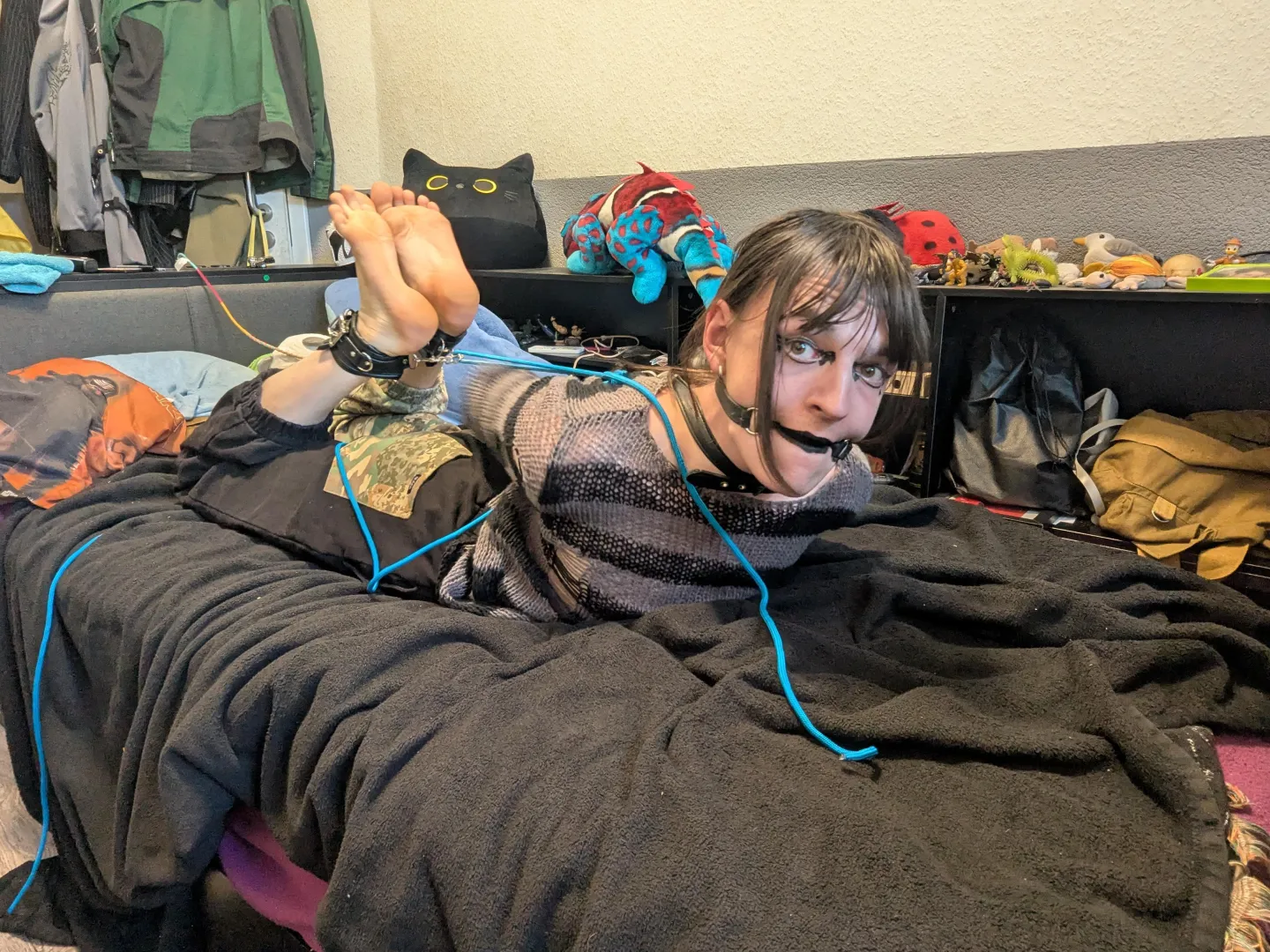 Simple hogtie anyone?